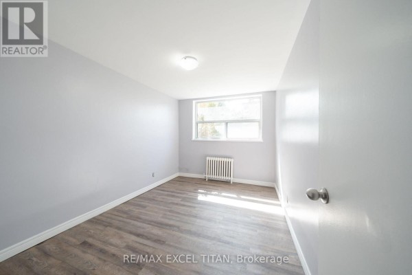 3 - 799 Robinson Street, Burlington, ON L7R2L4 Photo 5