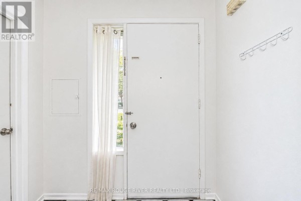 Bedroom - 3 - 9 Gosford Boulevard, Toronto, ON M3N2G7 Photo 4