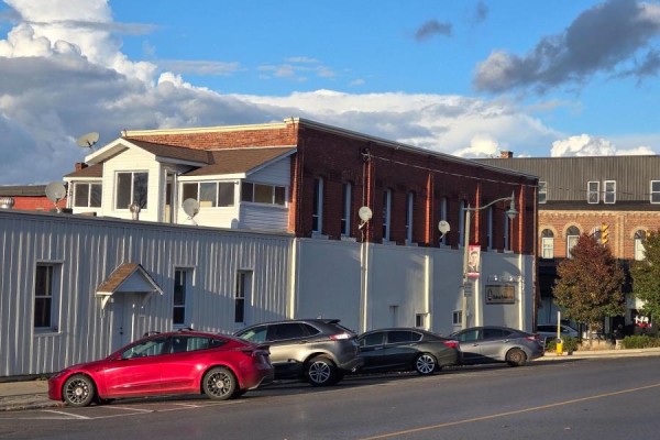 3 - 90 Main Street, Penetanguishene, ON L9M1T4 Photo 3