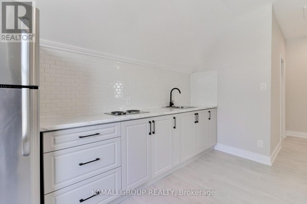 Kitchen - 3 - 93 Mcmillan Drive, Oshawa, ON L1G3Z7 Photo 2
