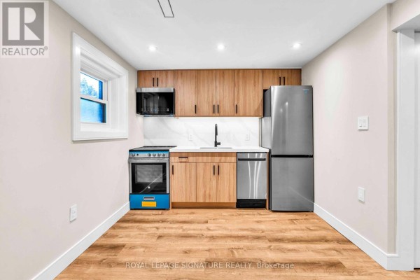 Unit C - 986 Srigley Street, Newmarket, ON L3Y1Y3 Photo 4