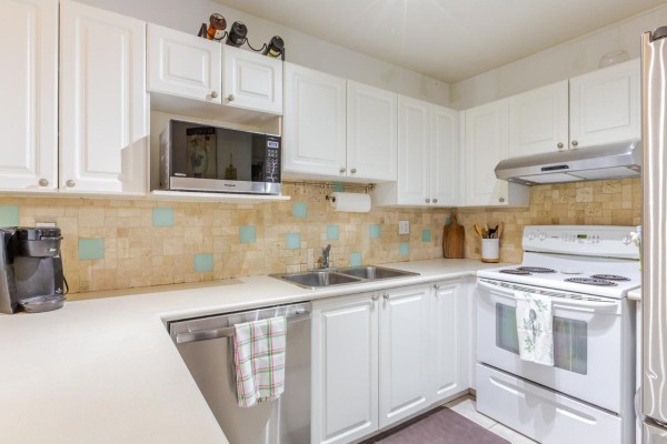 3 13660 84 Avenue, Surrey, BC V3W0T6 Photo 5