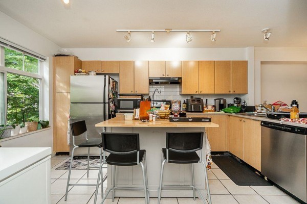 3 15233 34 Avenue, Surrey, BC V3Z2T7 Photo 5