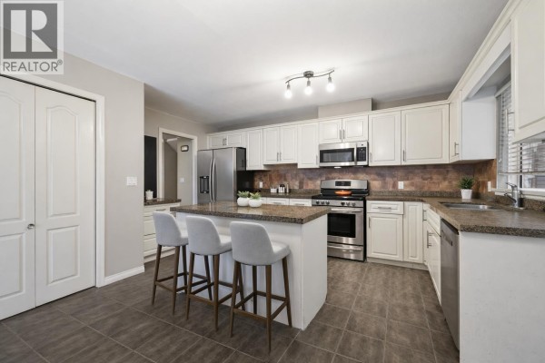 3 1615 Shaughnessy Street, Port Coquitlam, BC V3C6K9 Photo 5
