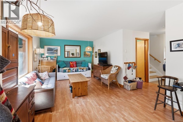 Primary Bedroom - 3 1626 Holly Cres, Ucluelet, BC V0R3A0 Photo 4