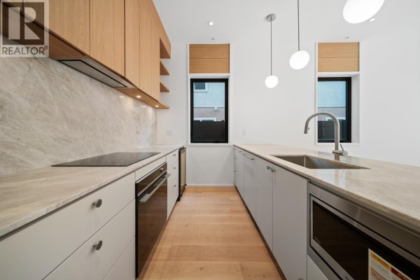 3 164 E 38th Avenue, Vancouver, BC V5W1H1 Photo 5