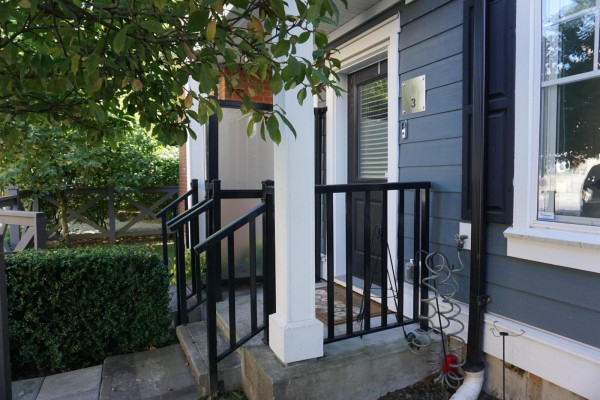 3 16458 23a Avenue, Surrey, BC V3Z0L9 Photo 2