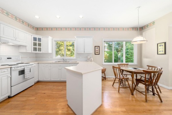 3 1881 144 Street, Surrey, BC V4A7E8 Photo 5