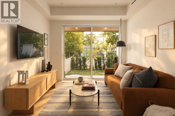 3 2063 E 13th Avenue, Vancouver