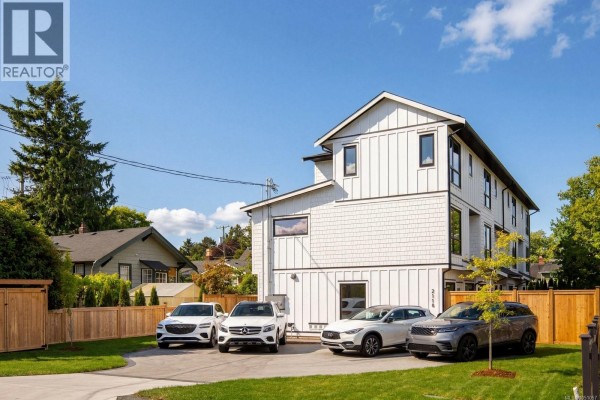 3 2118 Pentland Rd, Oak Bay, BC, photo 2
