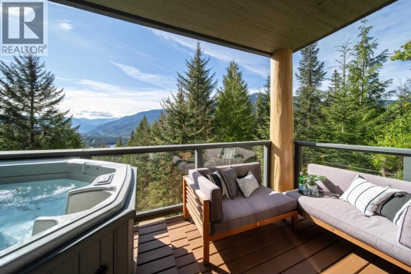 3 2269 Nordic Drive, Whistler, BC V8E0P5 Photo 4