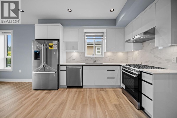 3 2557 W King Edward Street, Vancouver, BC V6L1T5 Photo 3