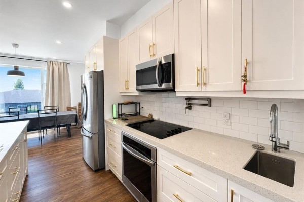 Utility room - 3 259 5th Avenue Sw, Altona, MB R0G0B2 Photo 4