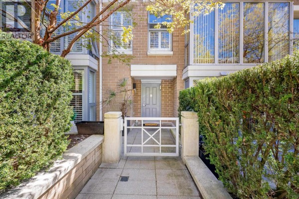 3 290 Newport Drive, Port Moody