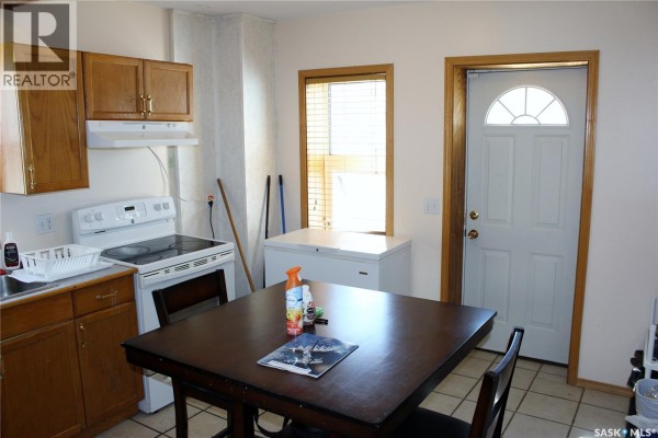 4pc Bathroom - 3 2nd Avenue Se, Weyburn, SK S4H1W7 Photo 4