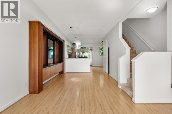 3 301 Klahanie Drive, Port Moody, BC V3H0C2 Photo 4