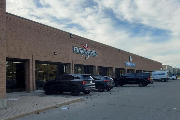 3 4 1300 Alness Street, Vaughan, ON L4K2W6 Photo 3