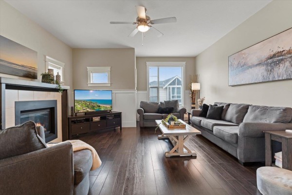 Living room - 3 45766 Britton Avenue, Sardis East Vedder, Chilliwack, BC V2R1X7 Photo 3