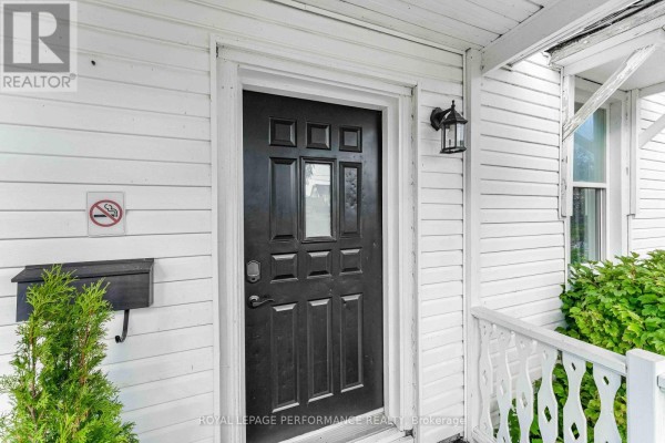 3-5 Mary Street N, Smiths Falls, ON K7A3R6 Photo 2