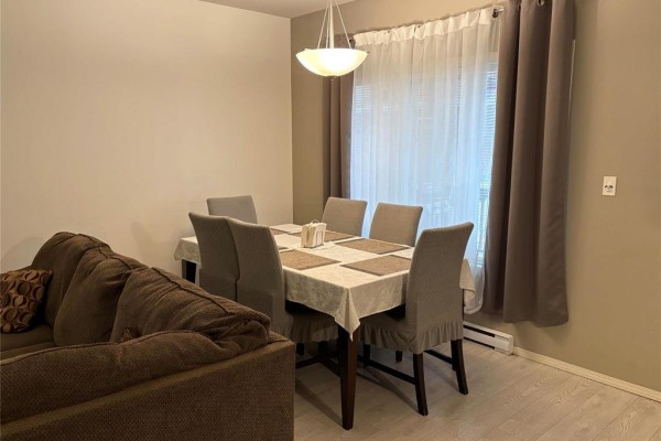 Dining room - 3 500 Reimer Avenue, Steinbach, MB R5G0G8 Photo 5