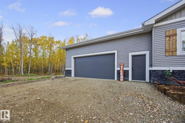 Primary Bedroom - #3 54222 Rge Road 25, Rural Lac Ste  Anne County, AB T0E1V2 Photo 4