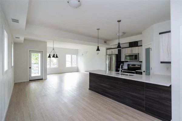 Kitchen - 3 620 St Mary's Road, Winnipeg, MB R2M3L9 Photo 3