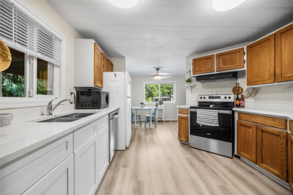 3 6280 King George Boulevard, Surrey, BC, photo 3