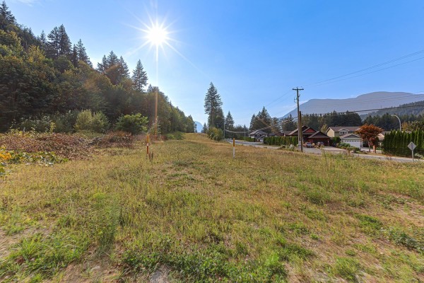 3 66026 Kawkawa Lake Road, Hope, Hope, BC, photo 3