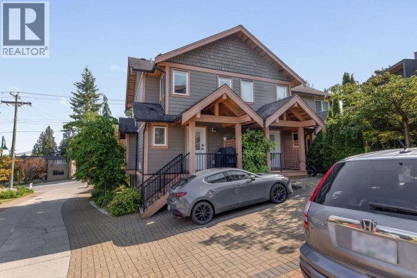 3 728 Gibsons Way, Gibsons, BC V0N1V9 Photo 4