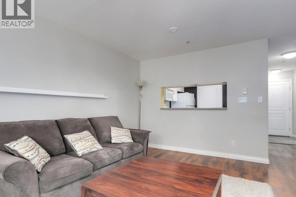 3 8420 Jellicoe Street, Vancouver, BC V5S4T1 Photo 5