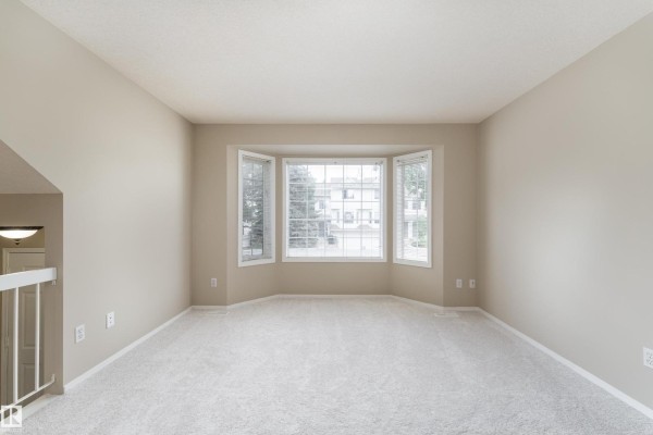 Primary Bedroom - #3 9703 174 St Nw, Edmonton, AB T5T6C5 Photo 5