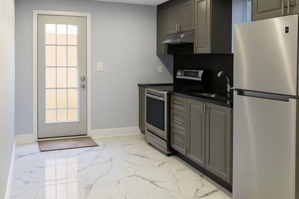 3 Ash Hill Avenue, Caledon, ON, photo 3