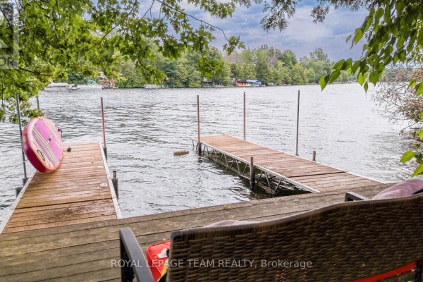 Living room - 3 B1 Road, Rideau Lakes, ON K0G1L0 Photo 4