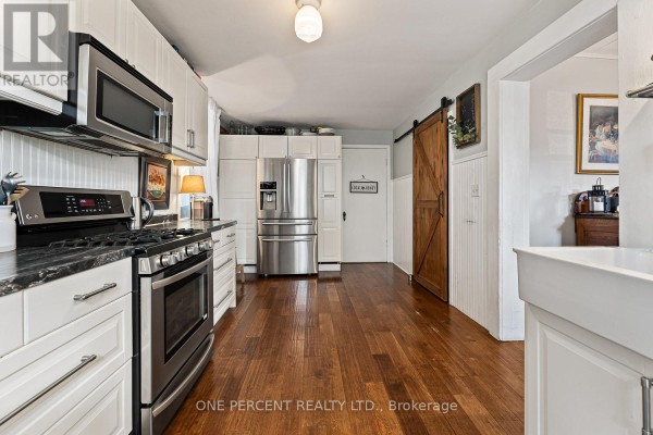 3 Bird Avenue, Brampton, ON, photo 2