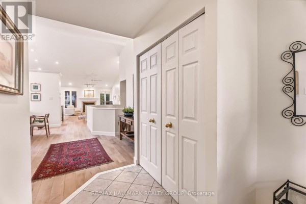 Residential for sale at 3 Burnstead Crescent, Ottawa, ON - MLS® U9eoUm