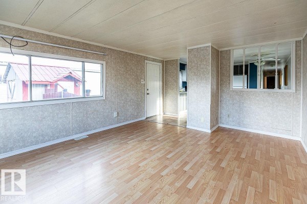 Bedroom 2 - 3 Calmar Mobile Home Park, Calmar, AB T0C0V0 Photo 5