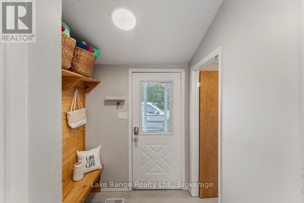 Kitchen - 3 Cathcart Street, Huron Kinloss, ON N2Z2X6 Photo 5