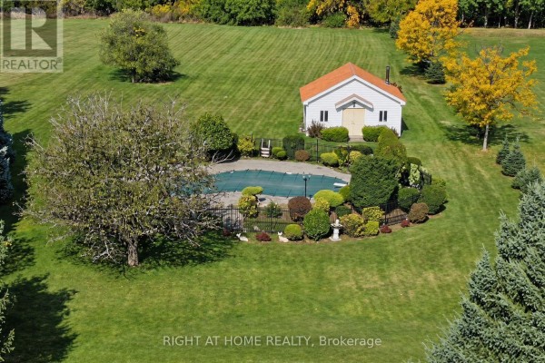 3 Cedar Avenue, Hamilton, ON L9H6W4 Photo 4