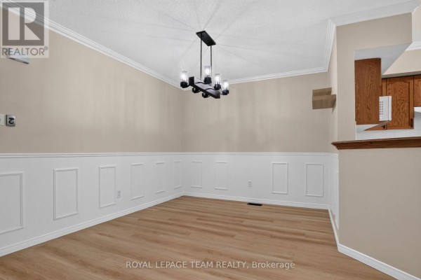 Dining room - 3 Chantilly Gate, Ottawa, ON K2S2B2 Photo 5