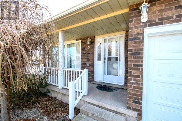 Bedroom - 3 College Park Drive, Welland, ON L3C6Z6 Photo 2