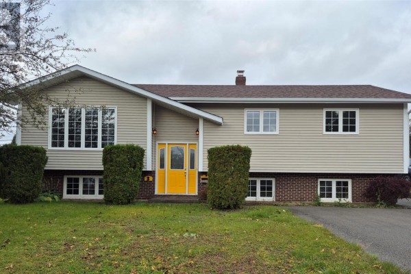 Workshop - 3 Conway Street, Grand Falls Windsor, NL  Photo 2