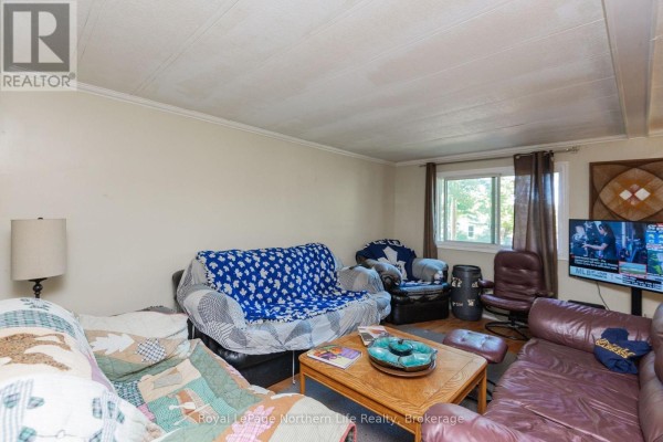 Bedroom 2 - 3 David Court, North Bay, ON P1A3W3 Photo 5