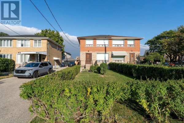 3 Duckworth Street, Toronto, ON M6M4W3 Photo 3