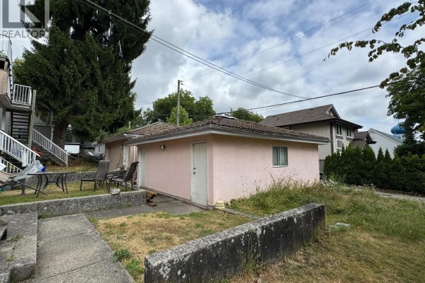 3 E 43rd Avenue, Vancouver, BC V5W1S7 Photo 2