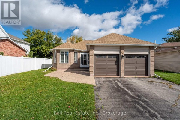 Residential for sale at 3 Elm Court, Kawartha Lakes, ON - MLS® 2VwQyW
