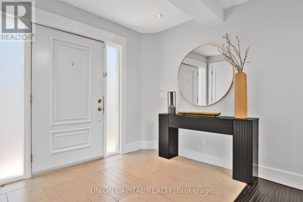 Primary Bedroom - 3 Elton Crescent, Toronto, ON M8W2X9 Photo 4