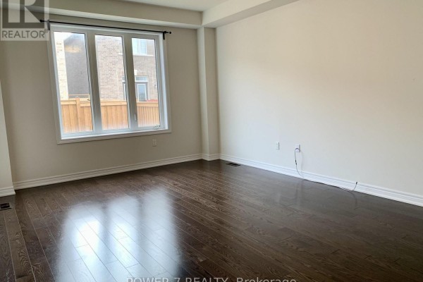 Eating area - 3 Falconridge Terrace, East Gwillimbury, ON L9N0R2 Photo 5