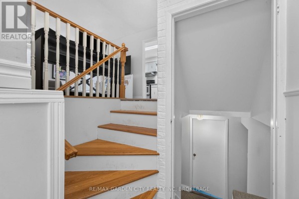 Bedroom - 3 Fallingbrook Drive, Pelham, ON L0S1E0 Photo 5
