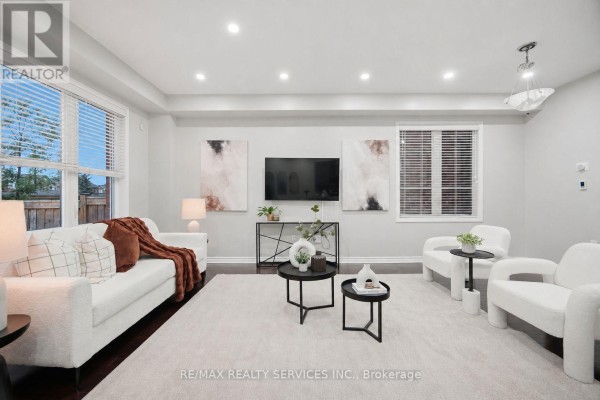 3 Fenchurch Drive, Brampton, ON, photo 3