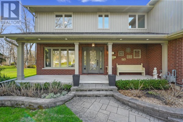 Sunroom - 3 Hamilton Court, Cobourg, ON K9A1V2 Photo 3